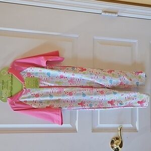 I play swim sunshine! Size 4T